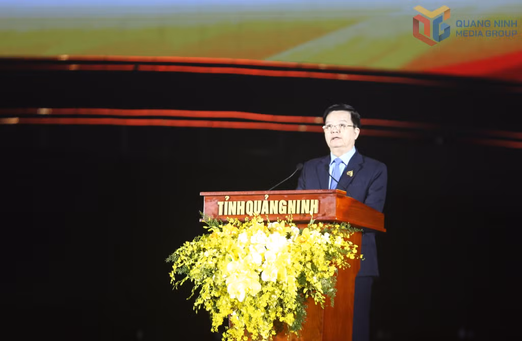 Đồng chí Mai Văn Chính, Phó Thủ tướng Chính phủ nhân mạnh về giá trị của Quần thể di tích và danh thắng Yên Tử - Vĩnh Nghiêm - Côn Sơn, Kiếp Bạc. 
