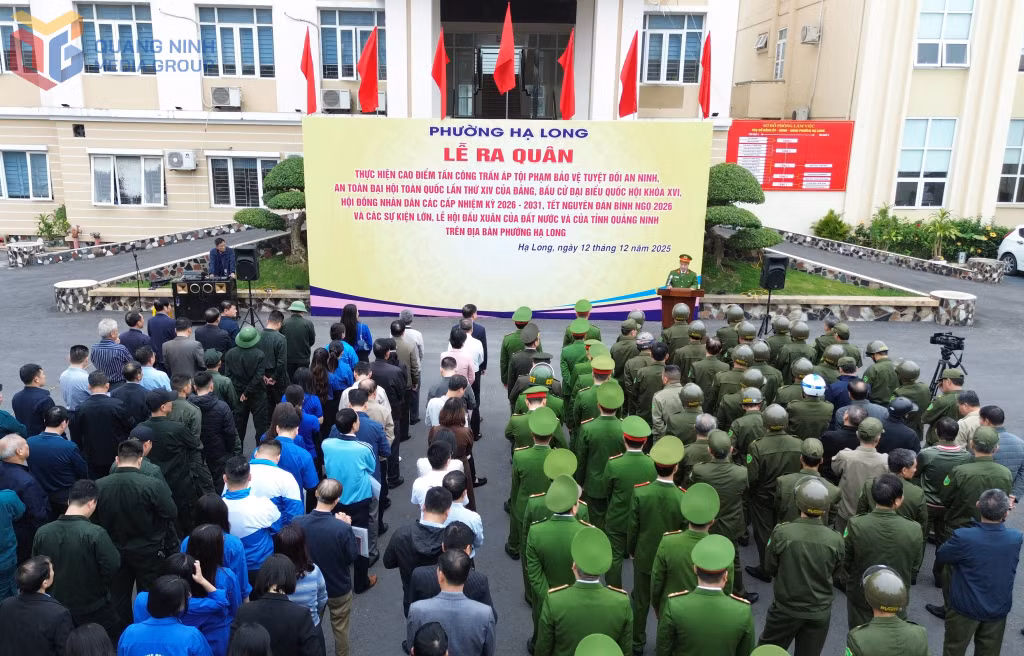 Quang cảnh lễ phát động.
