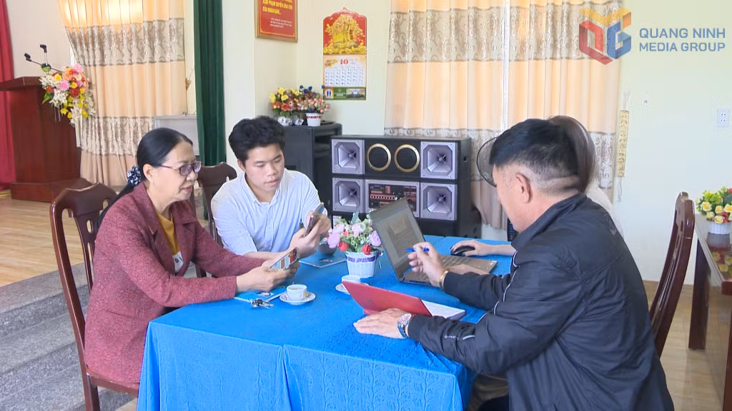 Chi bộ Khu phố 8 thực hiện bộ infographic tuyên truyền Nghị quyết Đại hội Đảng bộ phường Quảng Yên lần thứ I, nhiệm kỳ 2025-2030.