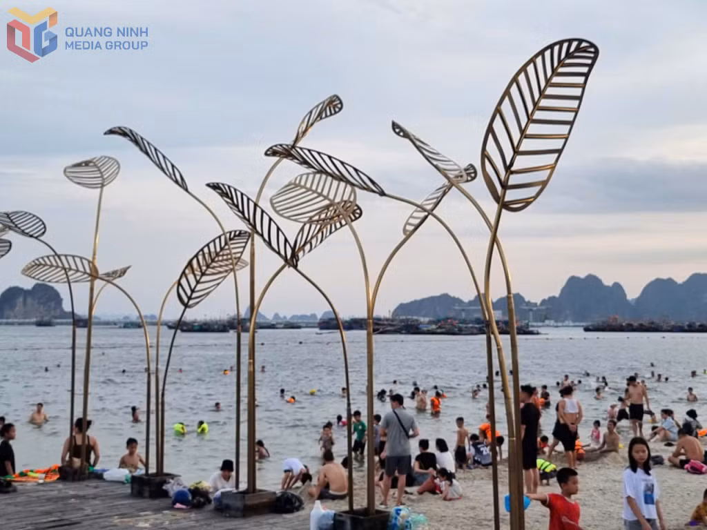 Quảng Ninh ước đón trên 21 triệu lượt khách trong năm 2025.