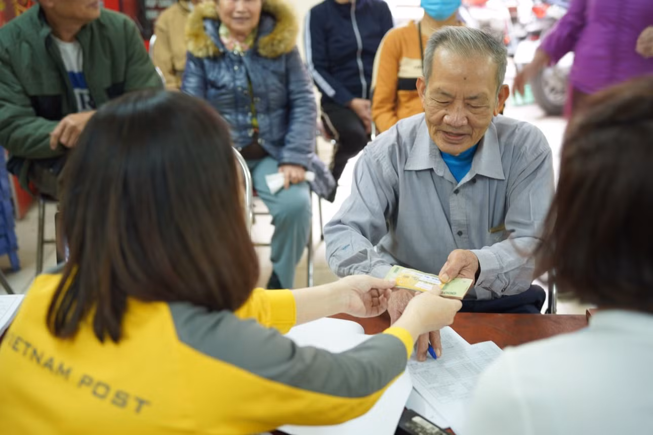 Chi trả lương hưu kịp thời cho người hưởng từ 1/7/2025.