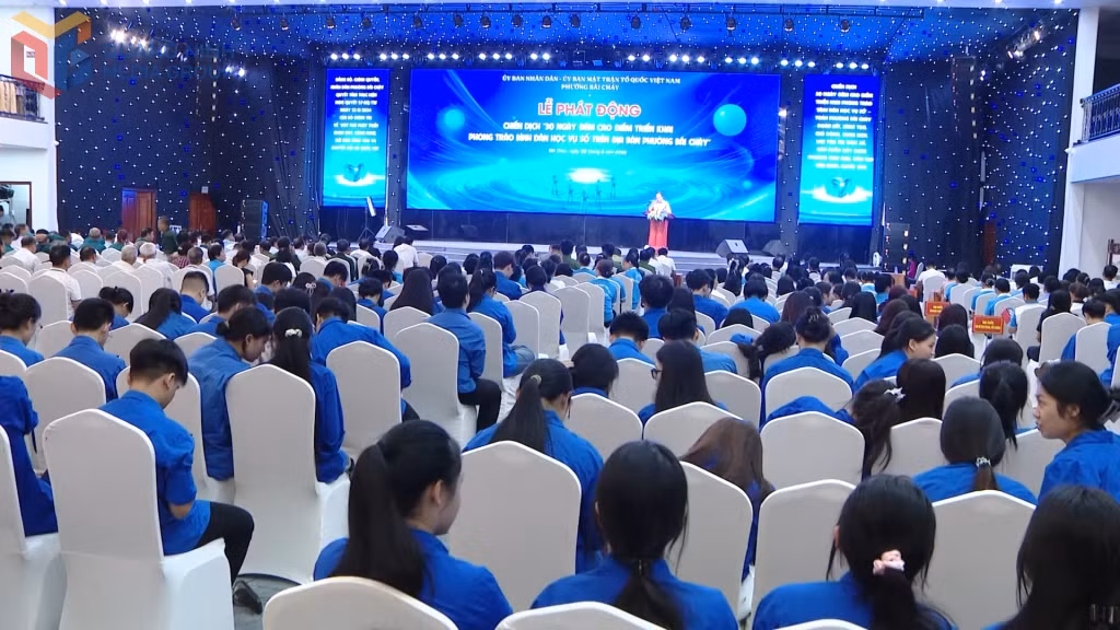 Phường Bãi Cháy phát động chiến dịch "30 ngày cao điểm" triển khai phong trào “Bình dân học vụ số”.
