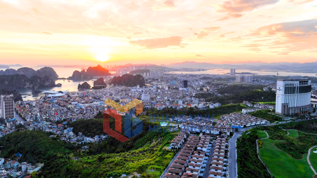 Phường Hòn Gai (12-2025). Ảnh: Đỗ Phương