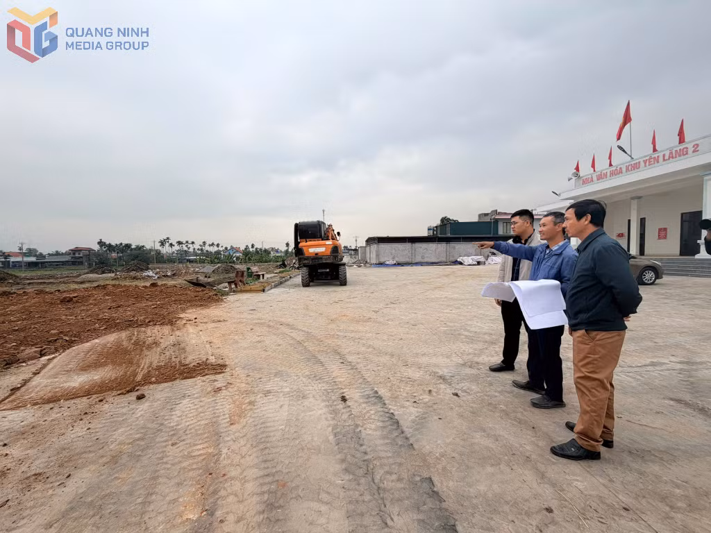 Công trình vườn hoa nhà văn hoá khu Yên Lãng 2 đang được đầu tư xây dựng.