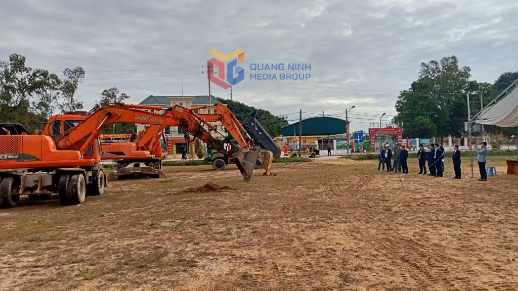Ngay sau lễ khởi công, đơn vị thi công đã khởi động thi công các dự án