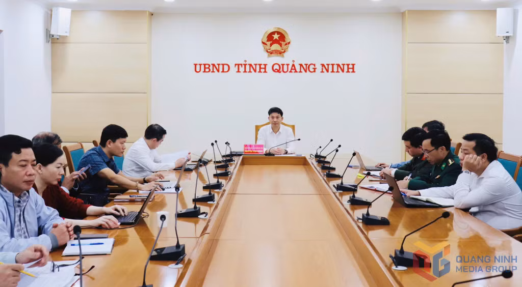 Đồng chí Nguyễn Văn Công, Phó Chủ tịch UBND tỉnh dự họp trực tuyến tại điểm cầu Quảng Ninh.