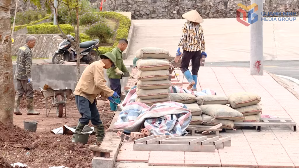Dự án sửa chữa, nâng cấp tuyến đường vào Trường mầm non Hải Lạng và Trường tiểu học Hải Lạng – Điểm trường Trường Tiến.