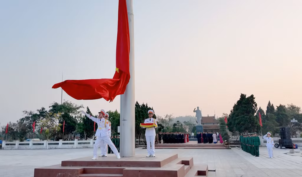 Lễ thượng cờ trên đảo Cô Tô.&nbsp;
