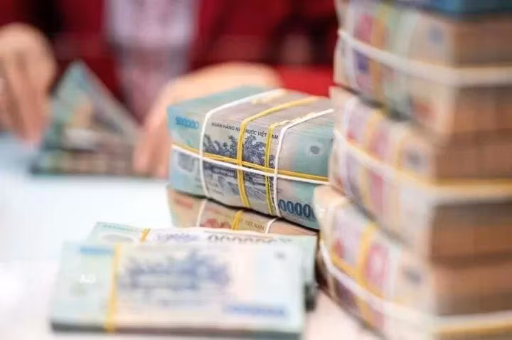 Năm 2024 có khoảng 2,1 triệu tỷ đồng đã được bơm vào nền kinh tế. Ảnh: Duy Minh