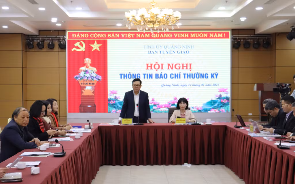 Lãnh đạo TP Móng Cái thông tin 