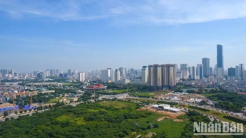 Một góc thành phố Hà Nội. (Ảnh: DUY LINH)