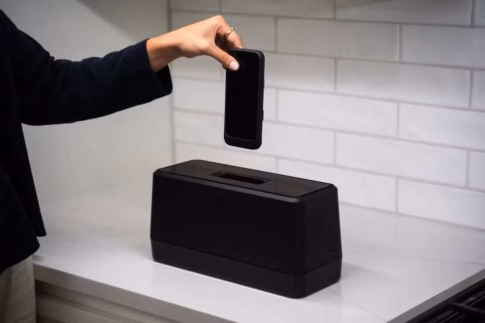 Một trong những tính năng nổi bật của Swippitt là tăng gấp đôi tuổi thọ pin, giảm thiểu sự phiền toái khi pin yếu.