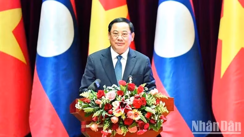 Thủ tướng Lào Sonexay Siphandone phát biểu ý kiến tại Hội nghị. (Ảnh: THANH GIANG)