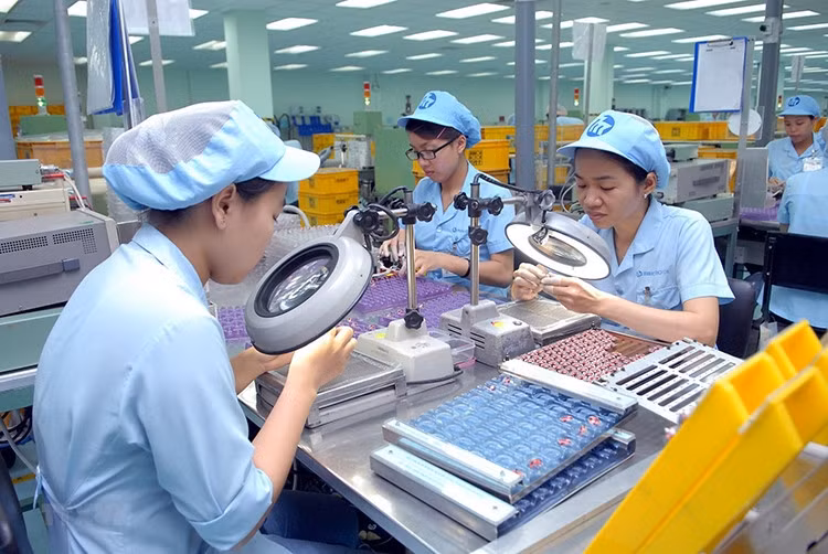 Doanh nghiệp FDI chiếm ưu thế trong xuất khẩu. Ảnh: TTXVN