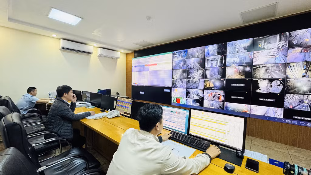 Công ty CP Than Núi Béo đầu tư hệ thống giám sát, điều khiển tập trung hoạt động sản xuất than trong hầm lò.