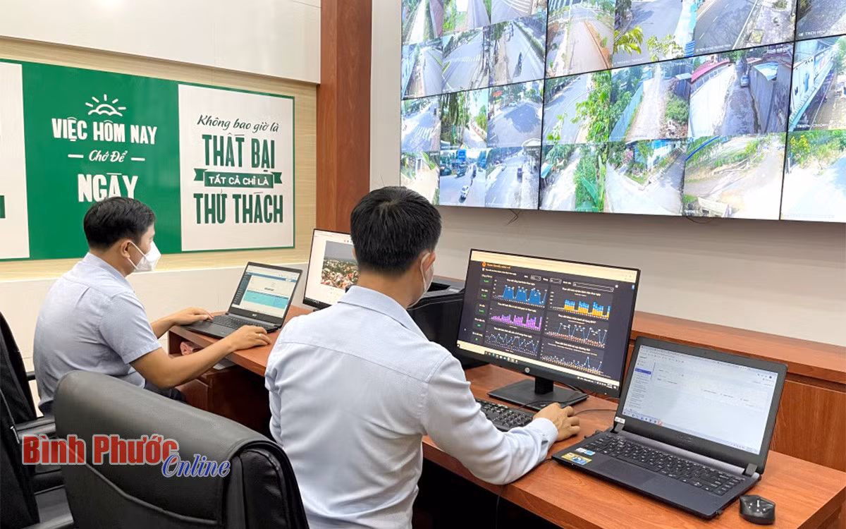 Trung tâm IOC Đồng Xoài được trang bị máy móc, công nghệ tiên tiến nhằm phát huy hiệu quả tính năng giám sát và điều hành của thành phố thông minh