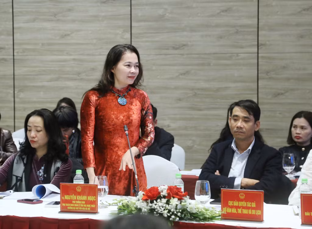 Chuyên gia phát biểu tại buổi tọa đàm.