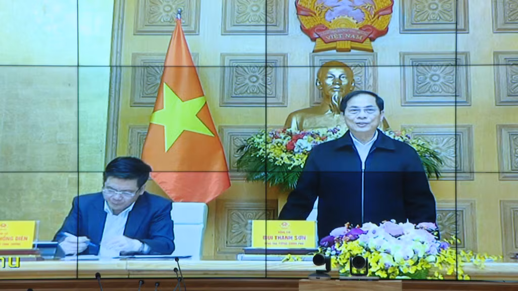 Phó Thủ tướng Chính phủ Bùi Thanh Sơn phát biểu chỉ đạo tại Hội nghị. 