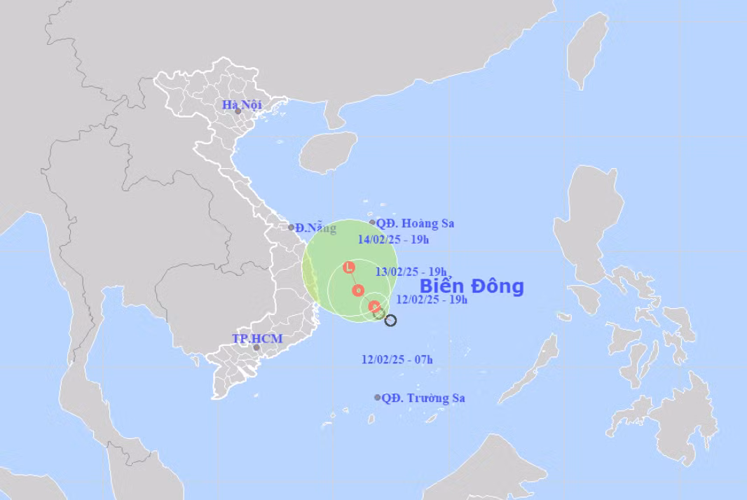 Áp thấp nhiệt đới trên Biển Đông. Ảnh: NHCMF.