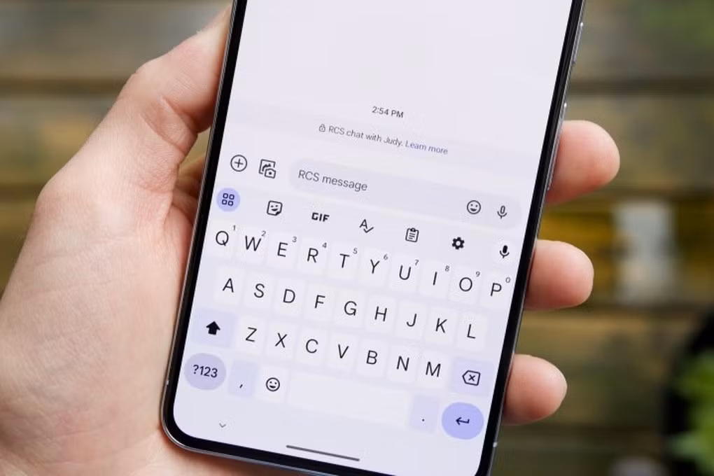 RCS sẽ xuất hiện trên iPhone vào cuối năm 2024 (Ảnh: DigitalTrends).