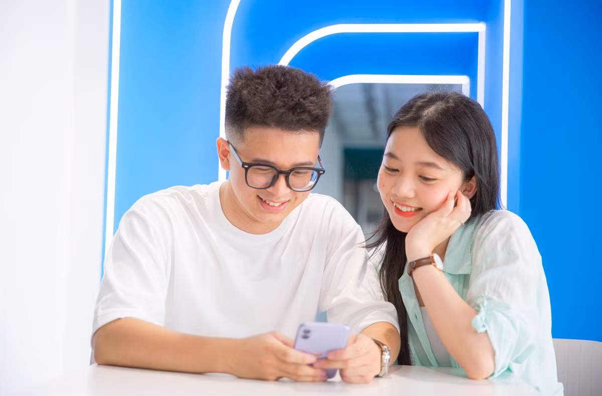 Bảo mật các tài khoản trực tuyến và chia sẻ thông tin một cách sáng suốt là 2 yếu tố quan trọng để người dùng tự bảo vệ mình an toàn trên không gian mạng. (Ảnh minh họa: T.Loan)