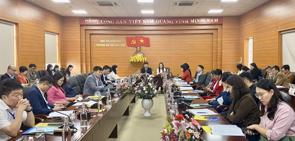 Quang cảnh hội nghị.