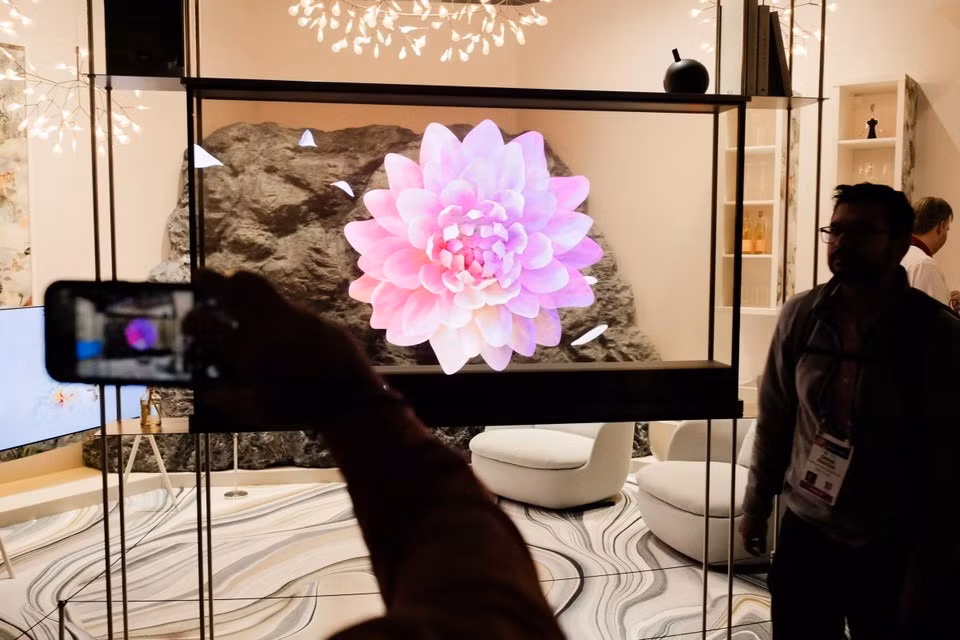 Thiết kế TV giúp nó có thể hòa mình vào không gian xung quanh. Ảnh: Alex Welsh.