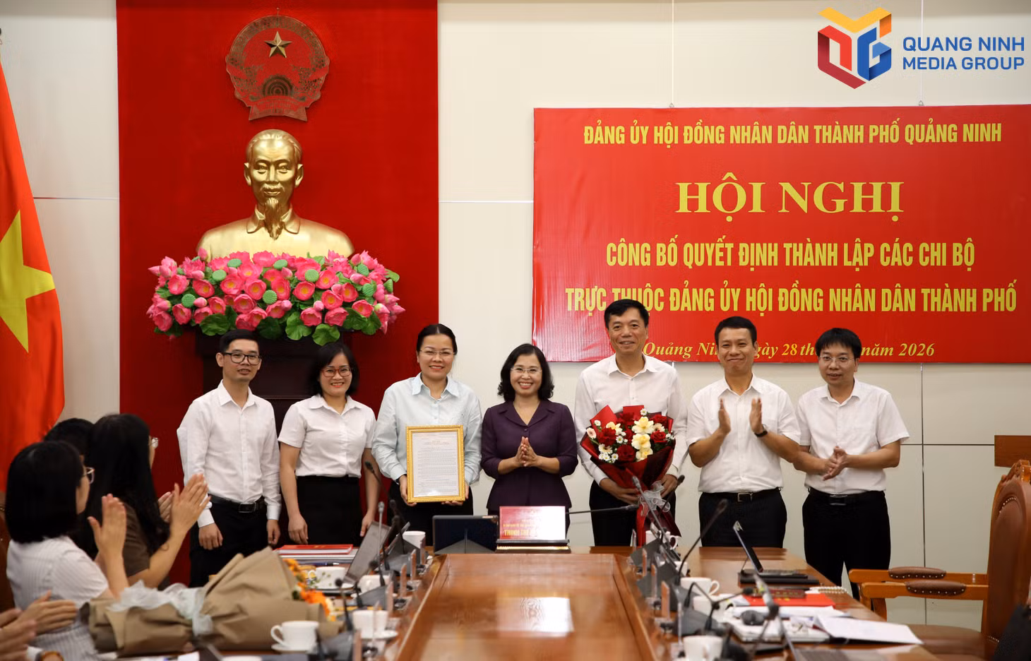 bqn_tr_289-dang-bo-hdnd-chi-bo-vhxh.jpg