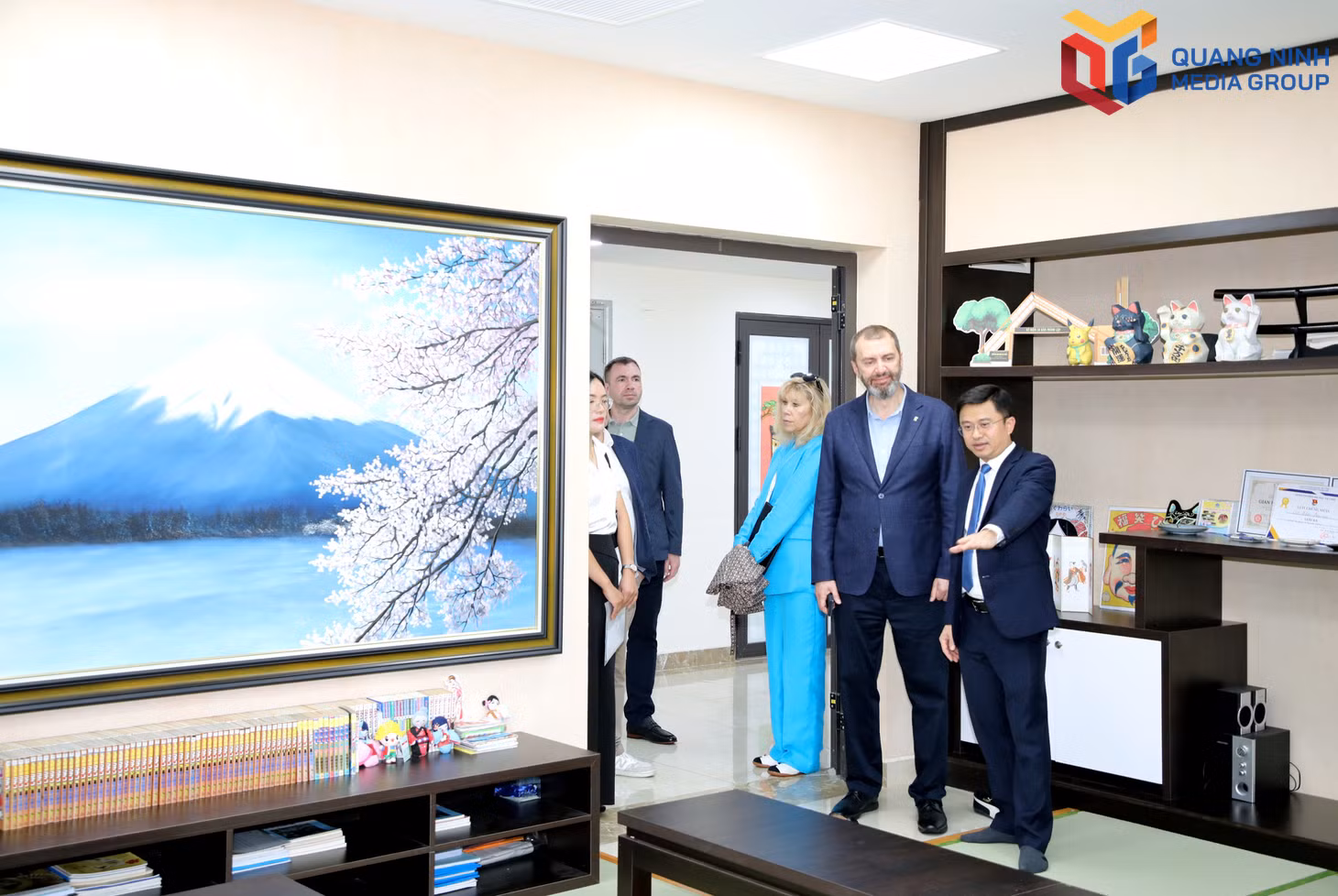 bqn_tr_3010-tham-dh-ha-long.jpg
