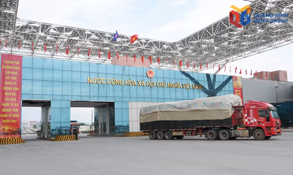Duy trì ổn định hoạt động xuất nhập khẩu, xuất nhập cảnh trong kỳ nghỉ lễ