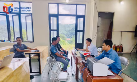 Hiệu quả mô hình lưu động tiếp nhận, giải quyết TTHC ở vùng cao