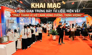 Khai mạc không gian trưng bày tư liệu, hiện vật “Phát thanh vì Việt Nam hùng cường, thịnh vượng”
