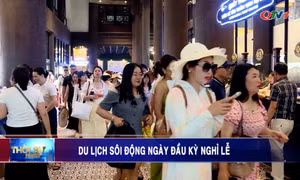 Du lịch sôi động ngày đầu kỳ nghỉ lễ