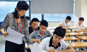 Quy chế chi tiêu nội bộ có được quy định về phụ cấp đứng lớp?