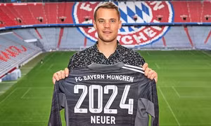 Neuer chốt tương lai với Bayern