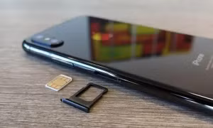Nhiều iPhone gặp lỗi eSIM