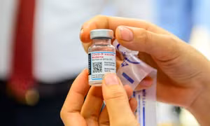 Phân bổ hơn 2,3 triệu liều vaccine COVID-19 tiêm cho trẻ 5-11 tuổi
