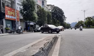 Cần khắc phục những bất cập về ATGT tại tuyến phố Kim Đồng (TP Hạ Long)