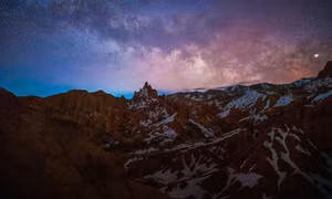 Chiêm ngưỡng vẻ đẹp hùng vĩ tại những hẻm núi “bí ẩn” ở Kyrgyzstan!