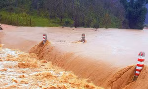 Khẩn trương ứng phó, giảm thiểu thiệt hại do mưa lớn, lũ quét và sạt lở đất