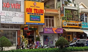 Bắt được nghi can cầm búa cướp tiệm vàng