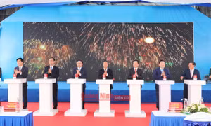 Phó Thủ tướng Lê Văn Thành phát lệnh khởi công cầu Bến Rừng