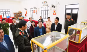 Giám đốc Công an tỉnh kiểm tra công tác chuẩn bị bầu cử tại phường Móng Cái 1 và xã Hải Ninh