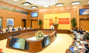 Quốc hội phải đóng vai trò trung tâm kiến tạo, hoàn thiện thể chế phát triển
