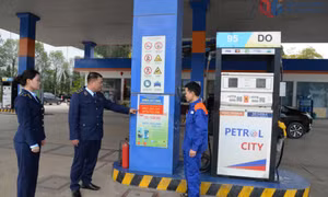 Đội QLTT số 3: Tăng cường kiểm tra, giám sát giá xăng dầu