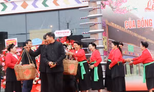 Theo chân người "giữ lửa" di sản văn hóa Sán Dìu 