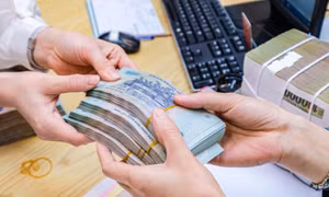 Bộ Nội vụ chính thức đề xuất tăng lương cơ sở với cán bộ, công chức lên 2,53 triệu đồng/tháng từ 1/7