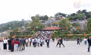 Du xuân an toàn, văn minh