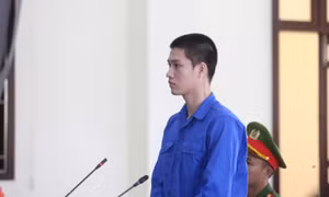Chém chết người đến đòi mẹ ruột 700 ngàn đồng, lãnh án 13 năm tù