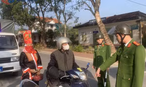 Công an xã Đường Hoa phát huy vai trò tuyên truyền ATGT